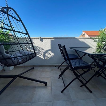 Apartment New Chic Supetar Zewnętrze zdjęcie