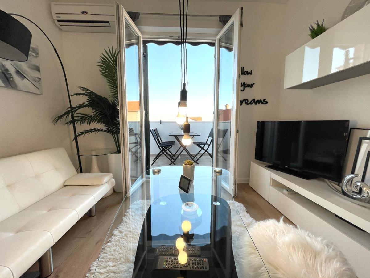 Apartment New Chic Supetar Zewnętrze zdjęcie